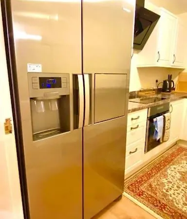 2 Bedroom Flat In Ardwick