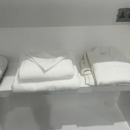 Dynasty Apartamento *
