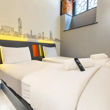 Easyhotel Hotel