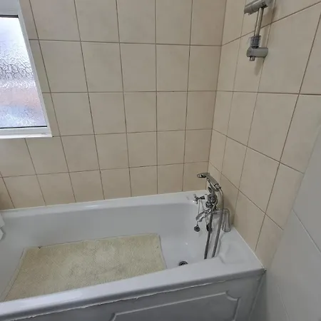 Guest house Scotland Street, Newton Heath