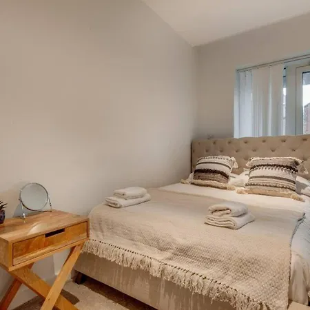 Central Luxury 3 Bed Townhouse With Parking Casa vacanze