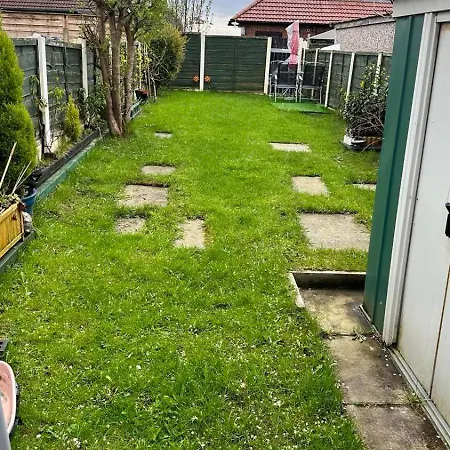 Ur Place 204 * Manchester