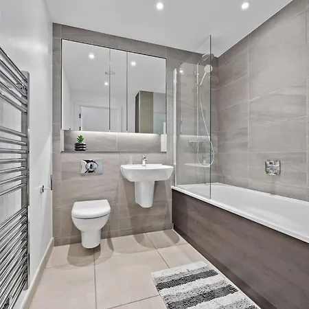 דירה Luxurious Two Bedroom