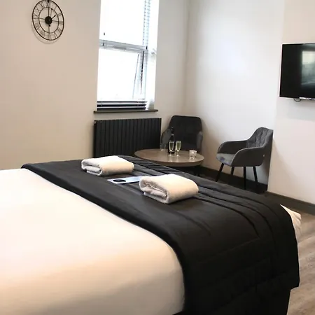 Black Lion Manchester 4*