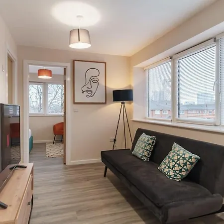 Fantastic 1 Bed Flat - Sleeps 3 مانشستر