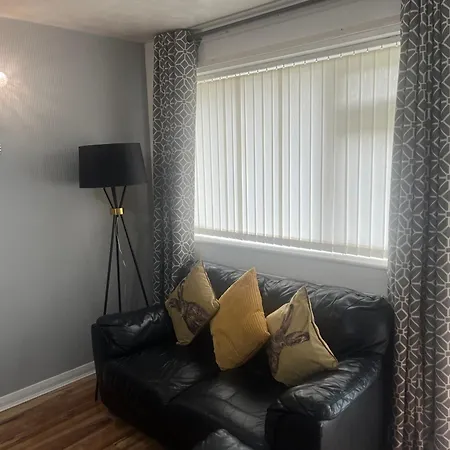 Charming 2-bedroom In *