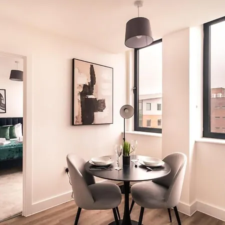 Apartman Stayzeni, Alexandra Rise Cool 1 Bed *