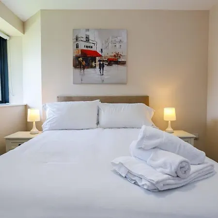 Bright & Spacious 1 Bedroom 아파트 맨체스터