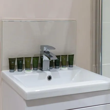 Bright 2 Bed - Sleeps 4