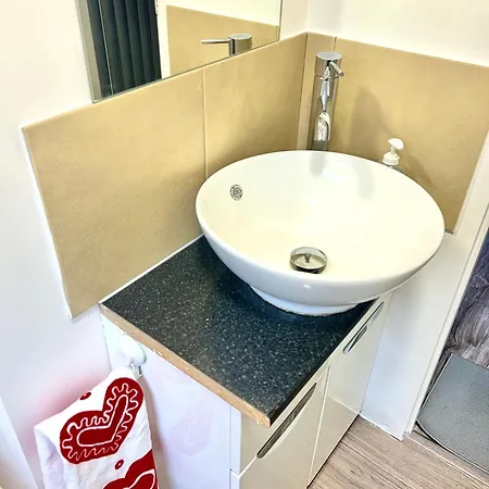 בית אירוח Lux En-suite Coop Arena Mancity Stadium Piccadilly מנצ'סטר