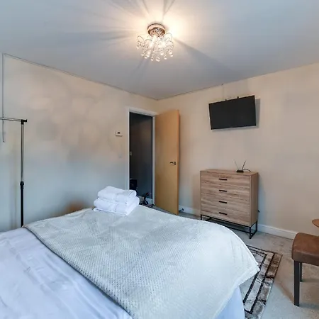 Ferienhaus Charming 2-bed House In Middleton *