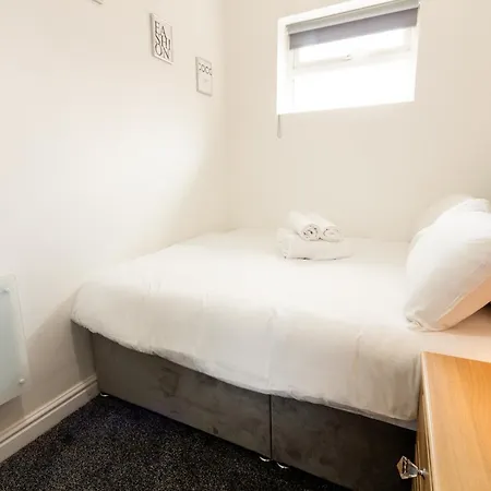 Cosy & Compact In Swinton * 曼彻斯特