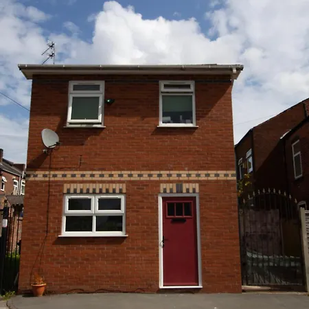 Cosy & Compact In Swinton * 曼彻斯特