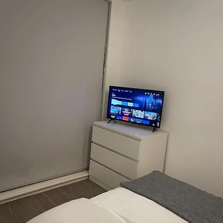 Stunning View 1 Bed アパート *