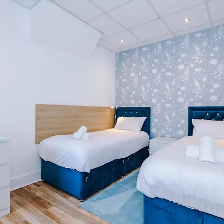 The Retreat Near Salford Quays *