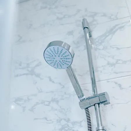 The Retreat Near Salford Quays