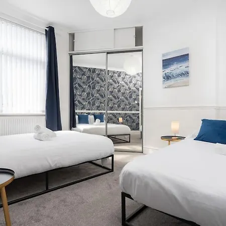 Casa de Férias Spacious 3br - Pool Table - Games - Sleeps 9 *