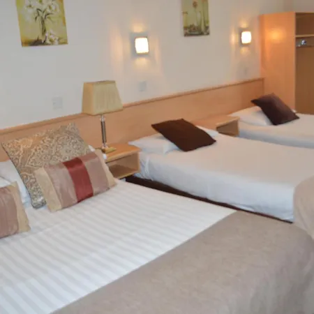 Hotel Westlynn Hotel & Apartments Free Parking Near Manchester Centre 3*