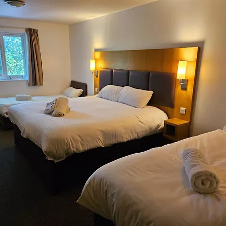V Manchester Hotel