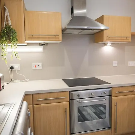 Apartment Modern & Spacious Centre For Long