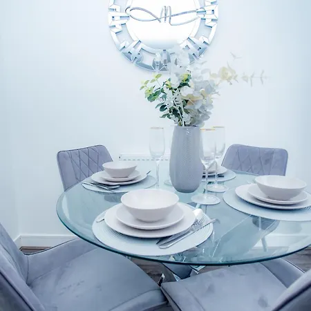 The Edge - Enjoy A Luxury