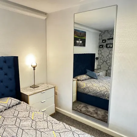 Daire Luxury Spacious Modern Near Centre Manchester