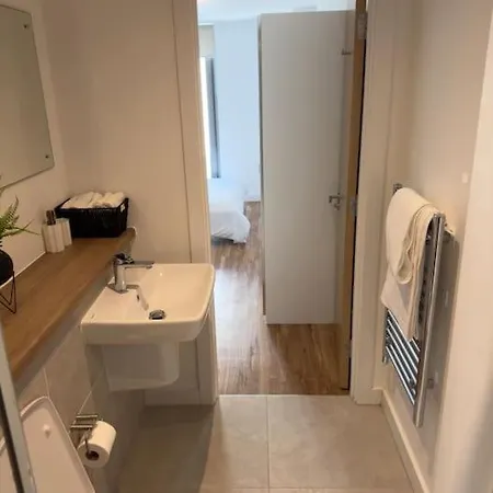 Your Private Oasis In Апартаменты Манчестер