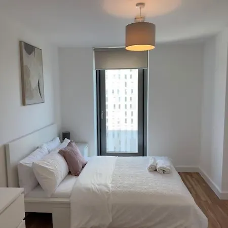 Your Private Oasis In * Манчестер