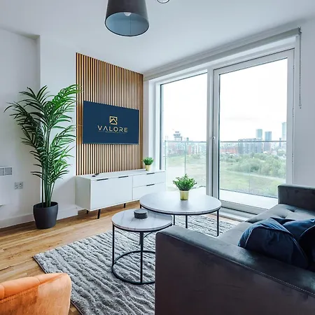 Parking - Lastmindeals - 2bed Manchester