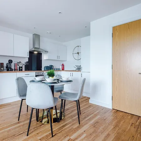 Parking - Lastmindeals - 2bed * Manchester