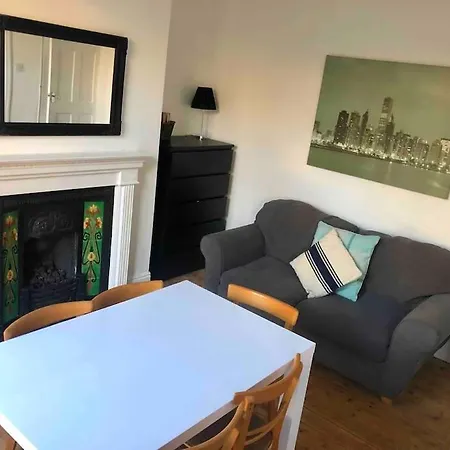 United View! Big House, Prime Location, Transport *