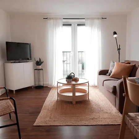 Modern 2 Bed