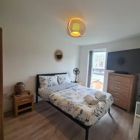 Apartamento Lovely New In Close To Fc *