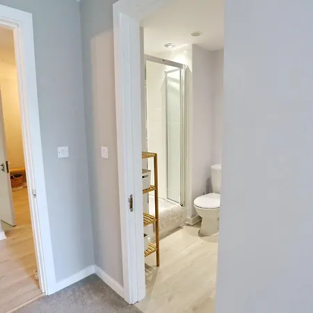 Pass The Keys Stylish Flat With Parking Close To Coop Arena マンチェスター