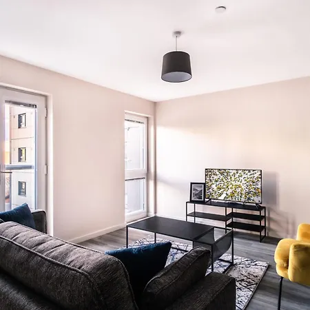 Apartment Fantastic 2 Bedroom *