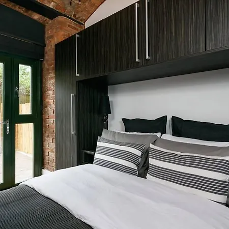 Cavern By The Heim Residences *