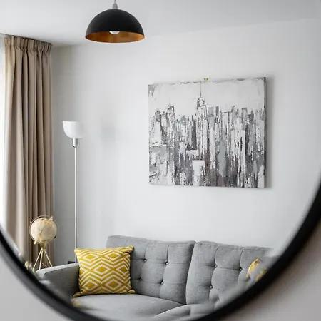 Elegant Two-bedroom Apartament *