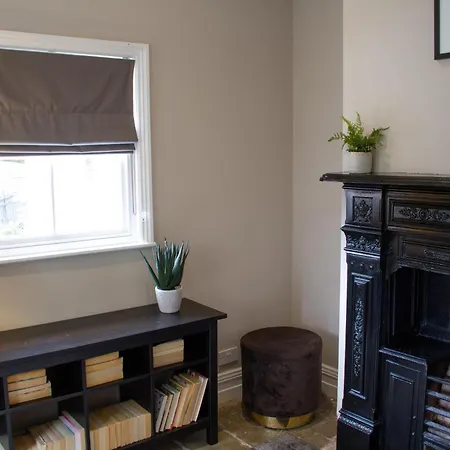 Lock Keepers - Detached House In The Dom wakacyjny