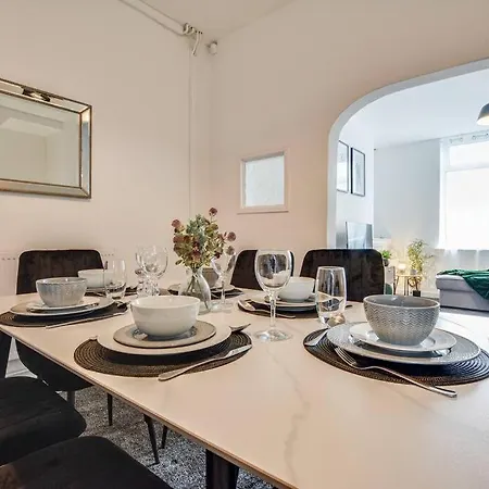 Prázdninový dům Stylish & Vibrant 2 Bedroom Manchester