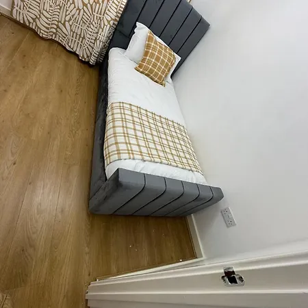 New Modern Townhouse Free Parking Nyaraló