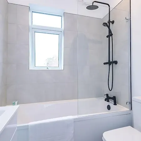 Prázdninový dům Trendy 3br Pad In Manchester