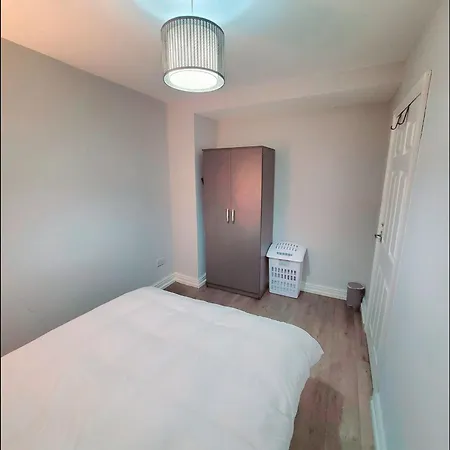 דירה Charming Near Centre By Etihad Coop Arena