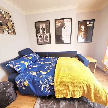 דירה Charming Near Centre By Etihad Coop Arena