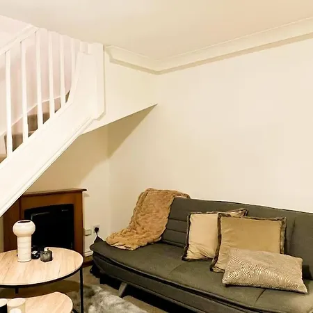 Holiday home Simple House W- Free Parking By Airport - Free Drop-off *