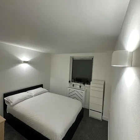 Luxe Haven * Manchester