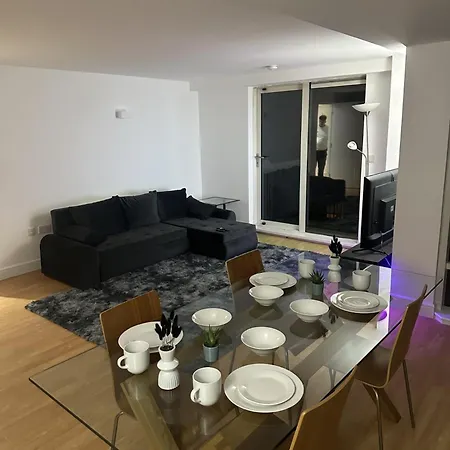 Luxe Haven * Manchester