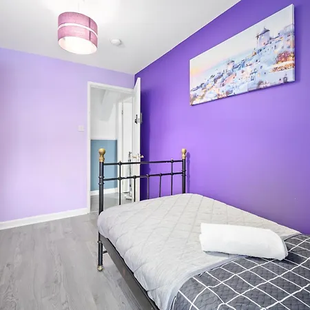 Private Retreat For 3 Near Centre Apartment Manchester