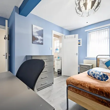 Private Retreat For 3 Near Centre Apartment *