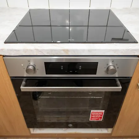 Daire Private Retreat For 3 Near Centre *