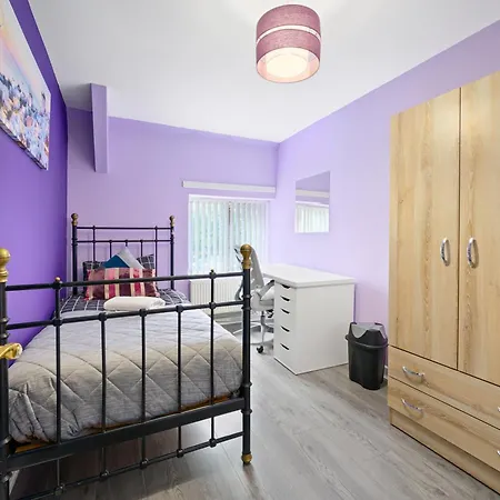 Private Retreat For 3 Near Centre Apartment Manchester